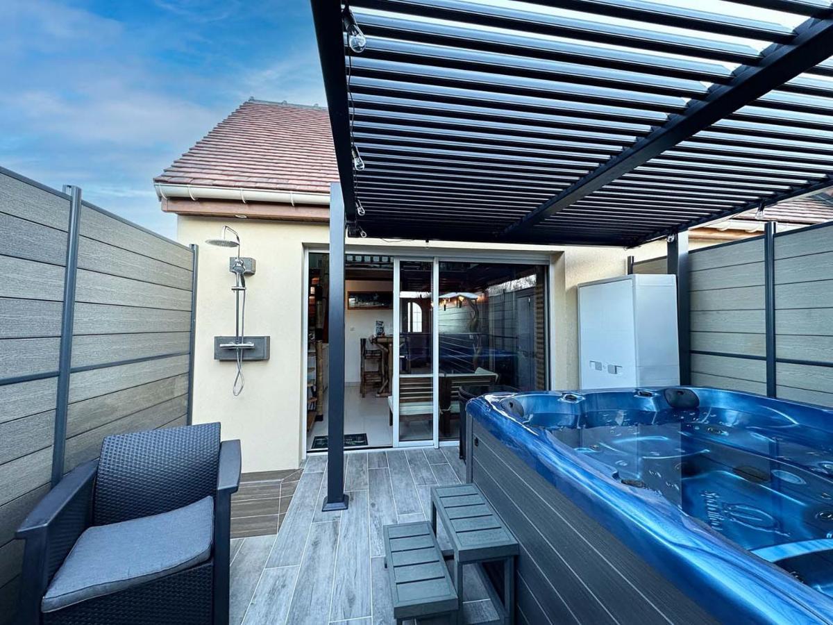 La Kaz Rhumantique Sauna And Spa Privatif La Riviere-Saint-Sauveur ภายนอก รูปภาพ