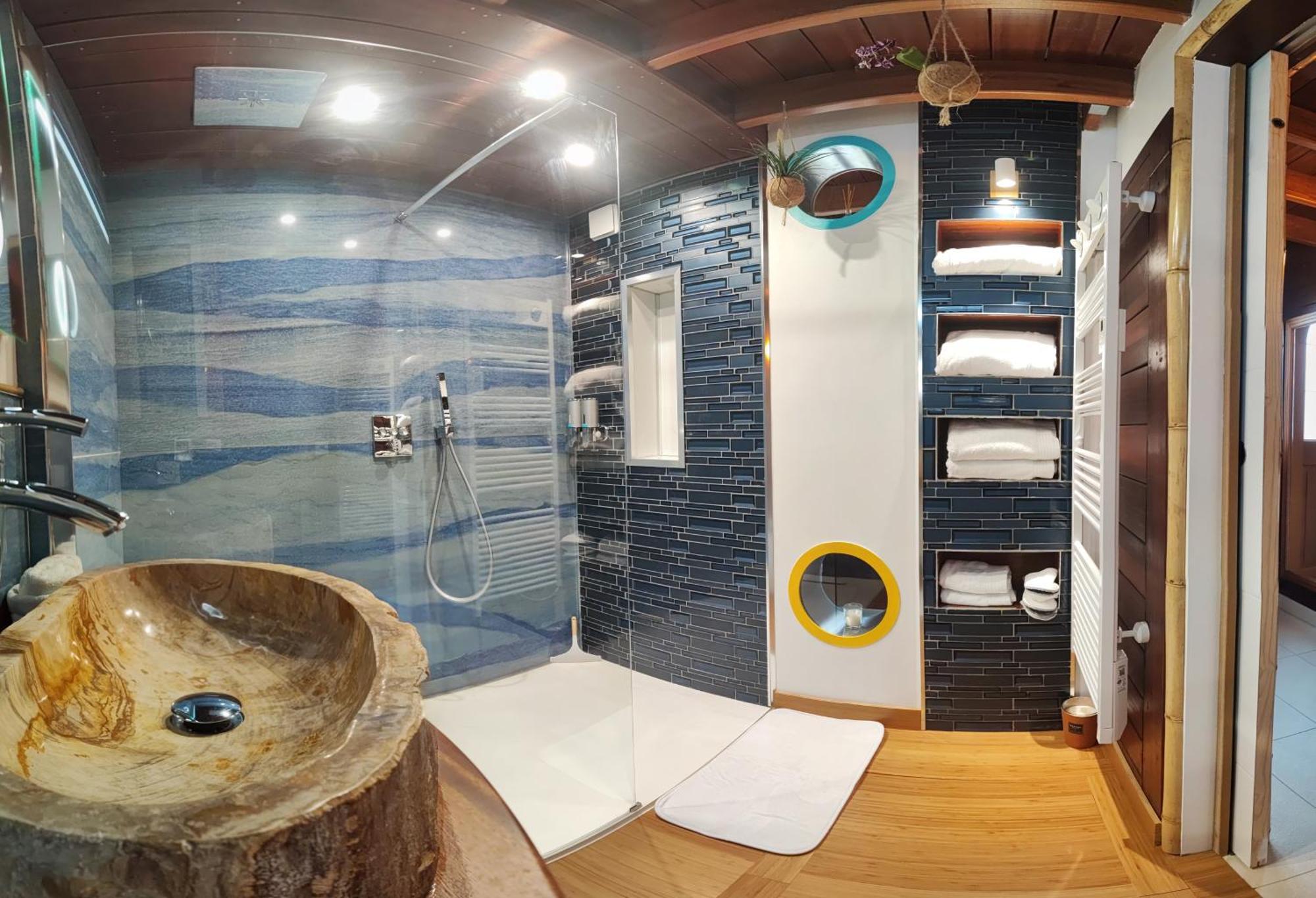La Kaz Rhumantique Sauna And Spa Privatif La Riviere-Saint-Sauveur ภายนอก รูปภาพ