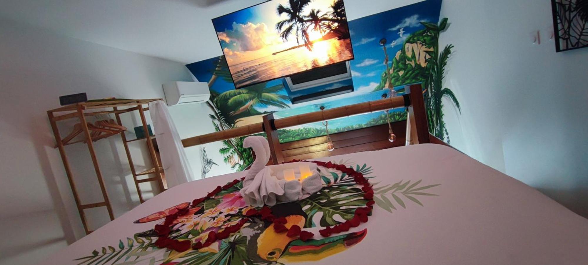 La Kaz Rhumantique Sauna And Spa Privatif La Riviere-Saint-Sauveur ภายนอก รูปภาพ